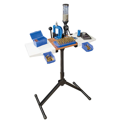 Der Frankford Arsenal Platinum Series Powder Measurer bietet präzise, glatte Bedienung und hohe Genauigkeit für eine Vielzahl von Pulverarten, inklusive 2 Montageständern.