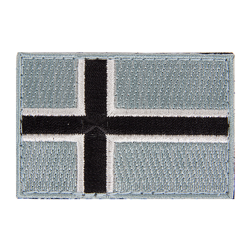 Der ULFHEDNAR Velcro-Patch mit norwegischer Flagge in rot/weiß/blau oder tan (4 x 6 cm) ist perfekt für dein Gear und zeigt deine Verbundenheit!