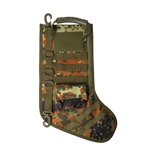 Der Tactical Christmas Stocking bietet robustes Design, MOLLE-System für Anpassungen, viel Stauraum und persönliche Patch-Fläche für deinen festlichen Gear-Style.