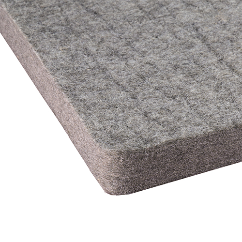 Das große, gut verarbeitete Seat Felt von VFG bietet dir einen warmen und trockenen Sitz, ist wasserabweisend imprägniert und optional mit Schultergurt erhältlich.