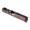 Die RMR Slide für Glock® 17 Gen3 bietet ergonomische Frontserrationen, einen Trijicon RMR Schnitt und ein cooles Fensterdesign für verbesserte Kühlung.