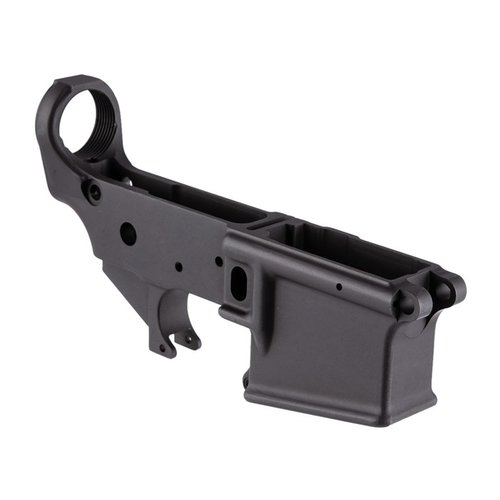 Der Brownells M4 Stripped Lower Receiver aus 7075-T6 Aluminium bietet mil-spec Kompatibilität, eine matte schwarze anodisierte Oberfläche und einfache Installation.