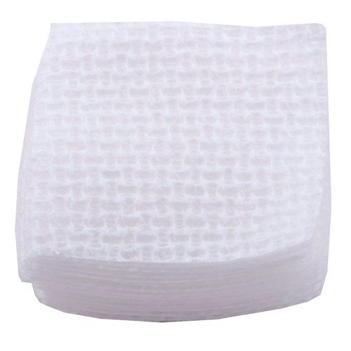 Die SQUARE CROSS-LOCK PATCHES bieten eine grobe Seite für aggressive Reinigung und eine glatte Seite für die Anwendung von Lösungsmitteln, ideal für alle Kaliber.