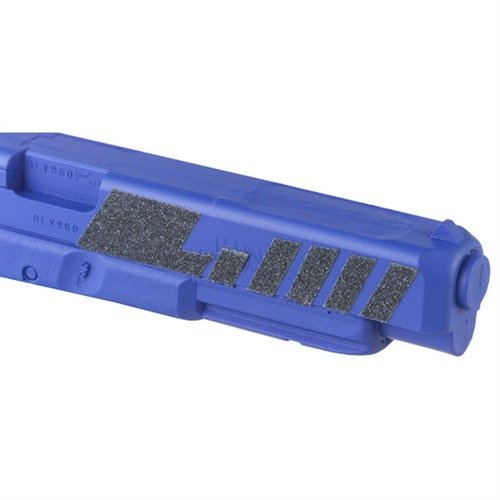 Schneide, zieh ab und klebe das INSTA GRIP Tape auf Handgriff, Bull Barrel oder Schaft für besseren Halt. Erhältlich in 1