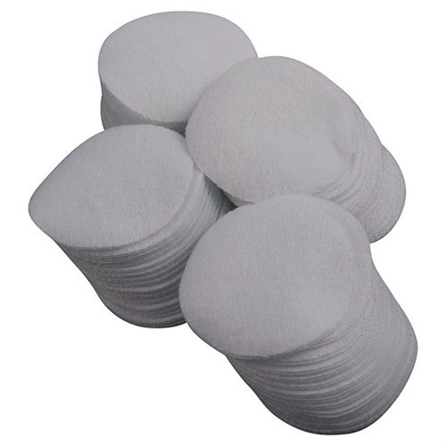 Entdecke die 100% Baumwoll-Flanell Patches von BROWNELLS 🧼 für eine gründliche Laufreinigung in praktischen Beuteln. Ideal für Jagd und Schießen!