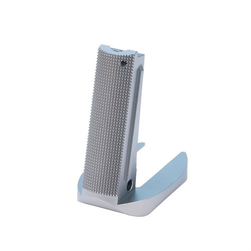 Der 1911 HARDCORE® MAGWELL von Ed Brown sorgt für eine saubere Installation, erleichtert das Nachladen und passt perfekt zu flachen Griffen für ein individuelles Aussehen.