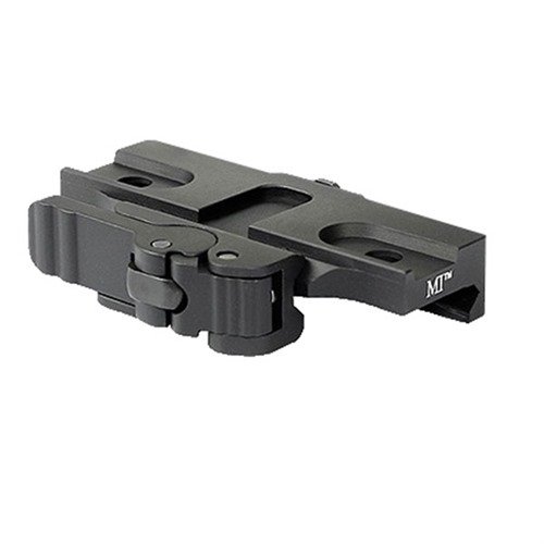 Der AIMPOINT COMP M4/PRO QD Mount bietet eine extrem glatte Bedienung, werkzeuglose Anpassung und langlebige 6061 Aluminiumkonstruktion für deinen perfekten Sitz.