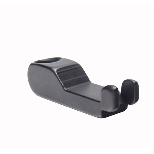 Der RUGER® Precision & RUGER® American Firing Pin Removal Tool aus Aluminium ermöglicht dir schnelles und einfaches Entfernen des Schlagbolzens für Wartung und Reinigung.