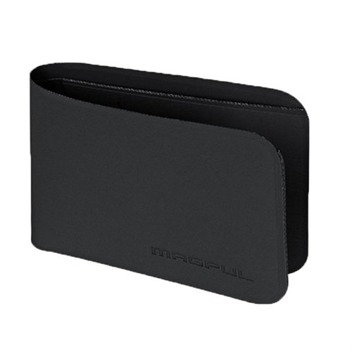 Die Magpul DAKA Bifold Wallet bietet ein schlankes Design, Platz für Bargeld und Karten, ist robust, chemikalienbeständig und perfekt für EDC und Reisen.