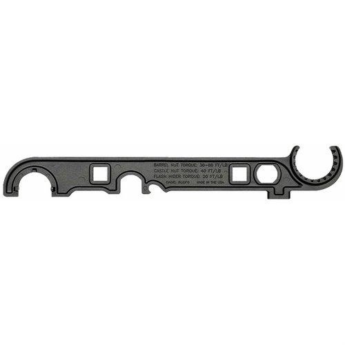 Der Midwest Industries AR Professional Armorer's Wrench ist ein vielseitiges Werkzeug aus 4140 Stahl, ideal für die Wartung von 5.56 und 7.62 AR-Gewehren.