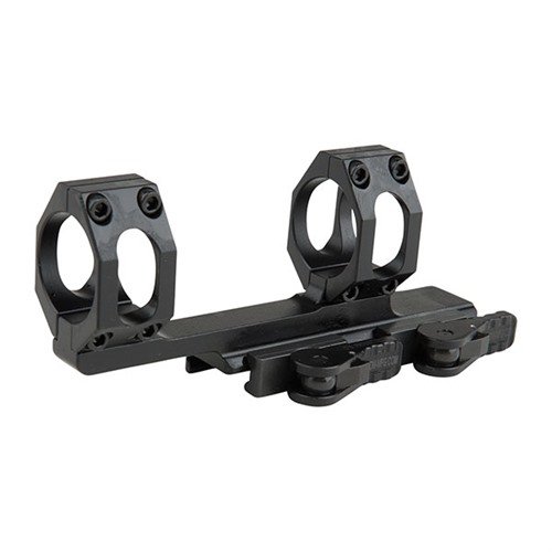 Die RECON Quick Detach Scope Mounts bieten eine rock-solide Halterung für deine Optik, mit einem praktischen QD Auto Lock System für einfache Montage und optimale Augenabstände.