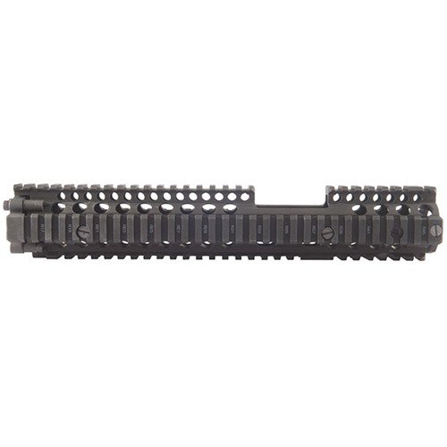 Der AR-15/M16 RIS II M4A1 FSP Handguard bietet eine robuste, freischwebende Konstruktion mit MIL-STD 1913 Picatinny Rails für optimale Zubehörmontage.