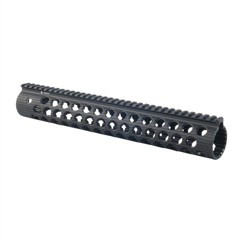 Die AR-15 Alpha Rail Handguards bieten eine präzise Ausrichtung, ein leichtes Design und drei montierbare Rails für Zubehör, perfekt für dein AR-15/M16.