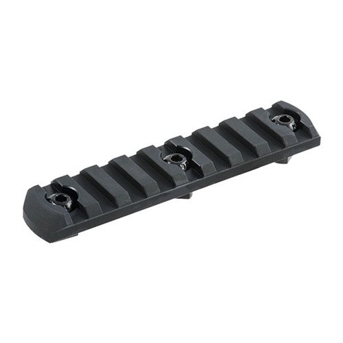 Mit der MAGPUL M-LOK Picatinny Rail kannst du Zubehör sicher an M-LOK Handguards anbringen, aus robustem Aluminium oder leichtem Polymer für optimale Haltbarkeit.