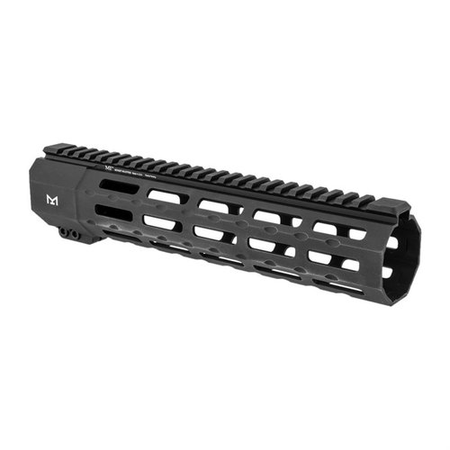 Die SP SERIES HANDGUARDS von MIDWEST INDUSTRIES bieten ein robustes, freischwebendes Design, sieben M-LOK Slots und sind aus hochwertigem 6061 Aluminium gefertigt.