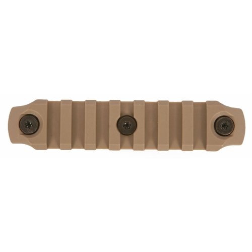 Die KEYMOD Picatinny Rail Sections aus leichtem, schlagfestem Polymer bieten eine snag-resistente Bauweise und korrosionsbeständige Edelstahl-Montagehardware.