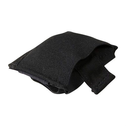 Die Blue Force Gear Ten-Speed Dump Pouch fasst bis zu 10 AR-15 Magazine, lässt sich kompakt verstauen und schnell einsatzbereit machen.