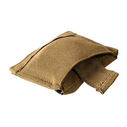 Die Blue Force Gear Ten-Speed Dump Pouch fasst bis zu 10 AR-15 Magazine, rollt sich kompakt zusammen und ist perfekt für deinen Gürtel geeignet.