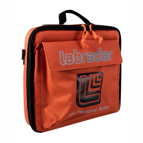 Die LabRadar Carry Case bietet sicheren Transport und Stauraum für deinen LabRadar Doppler Chronographen mit wasserfestem Material und praktischen Taschen.