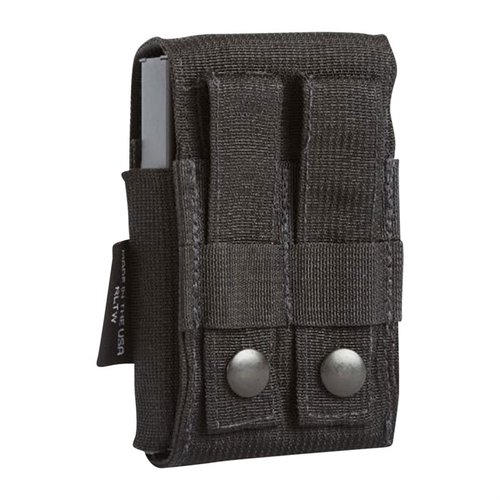 Der Adjustable AICS/AW Mag Pouch von Armageddon Gear bietet sicheren Halt für deine Magazine, ist anpassbar und aus robustem Milspec Nylon gefertigt.