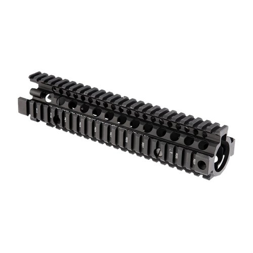 Der MK18 RIS II Handguard von Daniel Defense bietet eine stabile, freischwebende Montagemöglichkeit für Zubehör und ist perfekt für dein M4A1 Carbine.