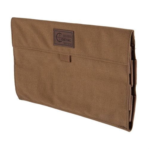 Die Ammo Novel von Cole-TAC bietet Platz für 120 Runden, sorgt für sicheren Transport deiner Munition und ist aus hochwertigen Materialien in den USA gefertigt.