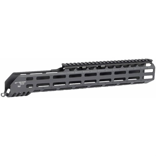 Der MCX Virtus Handguard bietet eine ergonomische Form, einfache Installation, 16 M-Lok Slots für Vielseitigkeit und eine robuste, leichte Konstruktion aus 6061 Aluminium.