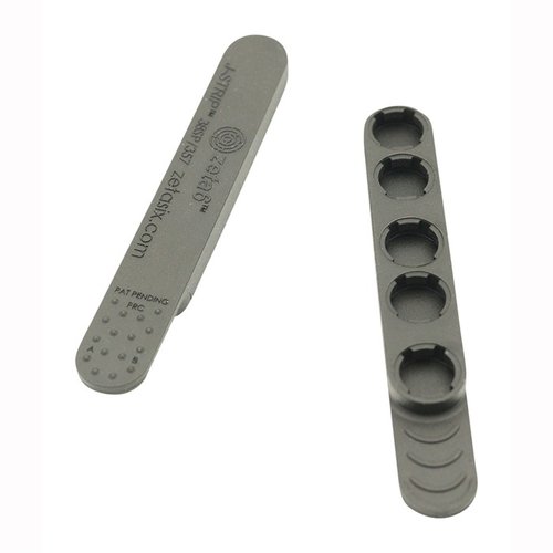 Der J-STRIP™ Speedloader passt perfekt für 5-Schuss J-Frame Revolver, lädt zwei Patronen gleichzeitig und ist ideal für verdecktes Tragen.