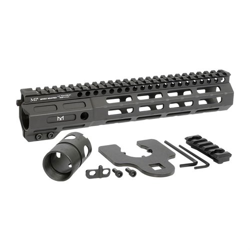 Die NIGHT FIGHTER M-LOK Handguards bieten eine ultra-stabile Bauweise, minimieren Punktverschiebungen und sind perfekt für den Einsatz mit Lasern in dunklen Umgebungen.