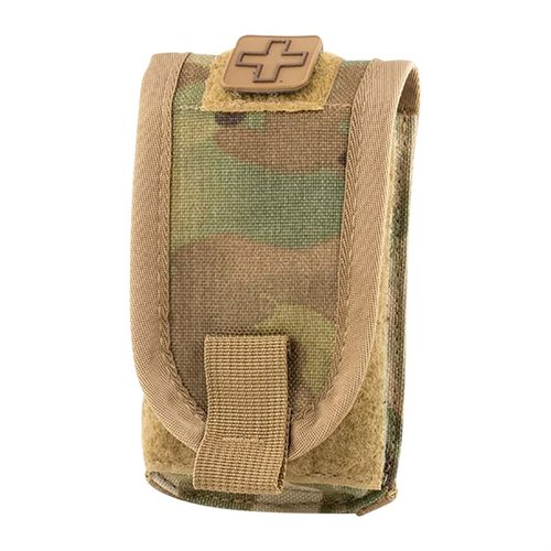 Die Eleven 10® Tourniquet / Self-Aid Pouch bietet Platz für einen SOF-T®T Wide Tourniquet und QuikClot® Combat Gauze, ist vielseitig tragbar und aus robustem 1000D Cordura.