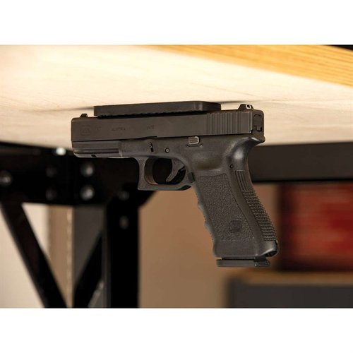 Die SNAP SAFE Magnetic Holder bieten eine sichere und praktische Möglichkeit, deine Waffen und Zubehörteile griffbereit zu halten – ideal für jeden Schützen!