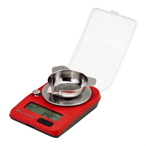 Die G3-1500 DIGITAL SCALE von HORNADY ist kompakt, batteriebetrieben und bietet eine präzise 1/10 grain Genauigkeit bis 1500 grains – perfekt für deine Handladearbeiten.