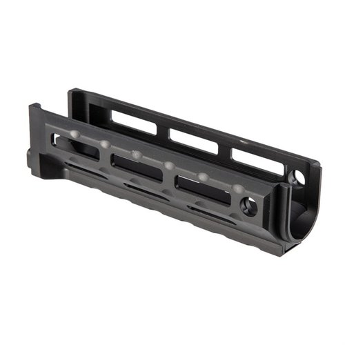 Die AK Drop-In Handguards M-LOK bieten eine einfache Montage, sind leicht, aus 6061 Aluminium, 100% Made in USA und kompatibel mit M-LOK Zubehör.