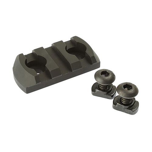 Die CMC Triggers M-LOK Picatinny Rail Sections aus Aluminium bieten eine robuste Lösung zum Montieren von Zubehör, mit gefrästen Kanten und mil-spec anodisiertem Finish.