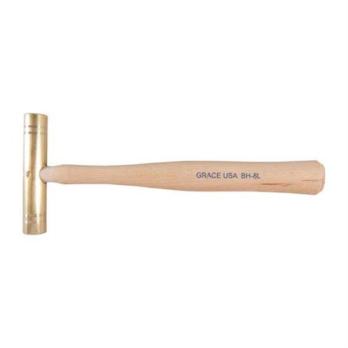 Der GUNSMITH'S BRASS HAMMER von GRACE USA bietet eine solide Messingkonstruktion, ergonomische Hickory-Griffe und präzise Balance für perfekte Ergebnisse beim Gunsmithing.