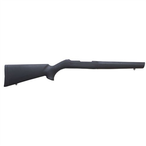 Der RUGER 10/22 Rubber Covered Stock bietet rutschfesten Komfort, leichtes Fiberglas und ein ergonomisches Design für präzises Schießen mit .920