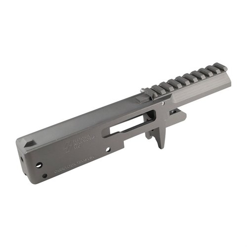 Der OPENTOP 11/22 Stripped Receiver aus CNC-gefrästem Aluminium ermöglicht eine einfache Demontage von Bolt, Extractor und firing pin, ohne den Trigger zu entfernen.