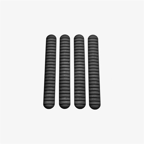 Die M-LOK Rail Covers von B5 SYSTEMS bieten einen sicheren Griff, sind hitze- und chemikalienbeständig und passen perfekt auf die meisten Rails.