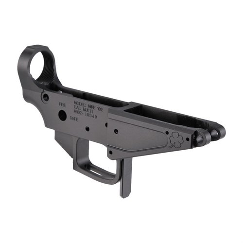 Der MIKE-102 Stripped Lower Receiver von Foxtrot Mike ist aus hochwertigem Aluminium gefertigt, kompatibel mit Mil-Spec AR-Teilen und bietet eine lebenslange Garantie.