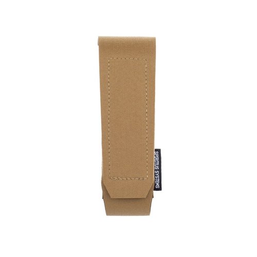 Die TKO Pouch ist eine kompakte Aufbewahrungslösung, die an MOLLE montiert werden kann, mit verstellbarem Verschluss und robustem Squadron™-Material.