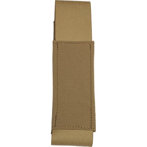 Die Tourniquet Pouch von GREY GHOST GEAR bietet Platz für einen CAT-Tourniquet, hat elastische Seiten und eine verstellbare Klappe mit rotem Sichttab. Inklusive MALICE CLIP®.