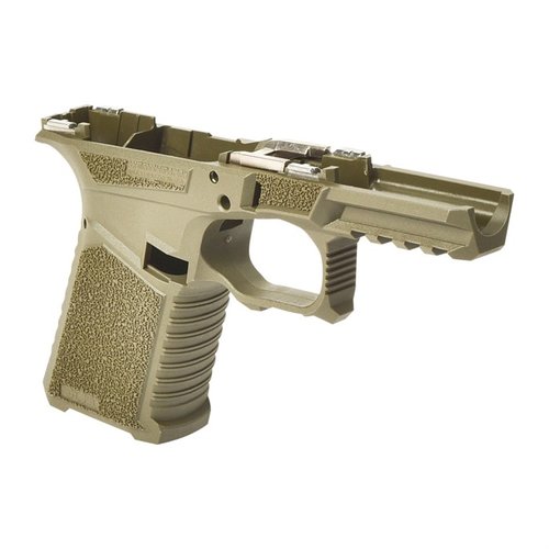 Der SCT 19 Compact Frame bietet eine aggressive Grifftextur, eine verlängerte Beavertail, ein untercut Trigger Guard und eine 4-Slot Picatinny-Schiene für optimale Ergonomie.