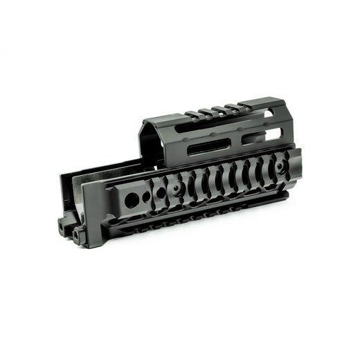 Die AK Alpha Series Quad Rail Handguards bieten dir Flexibilität, eine robuste Bauweise, leichte Aluminiumkonstruktion und viele Montagemöglichkeiten für Zubehör.