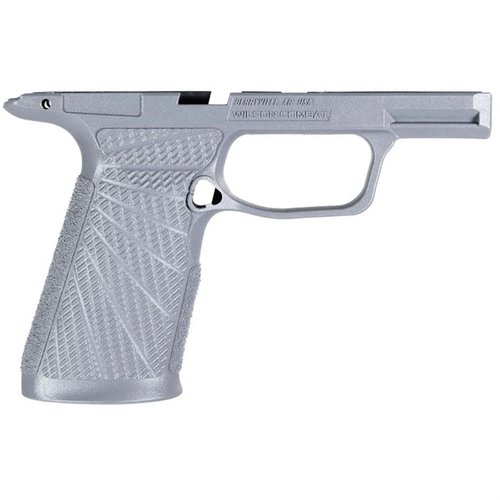 Verbessere deine Schießfähigkeiten mit dem WILSON COMBAT P365 XMacro Grip-Modul: ergonomisches Design, bessere Kontrolle, aggressive Textur und kompatibel mit P365 Holstern.