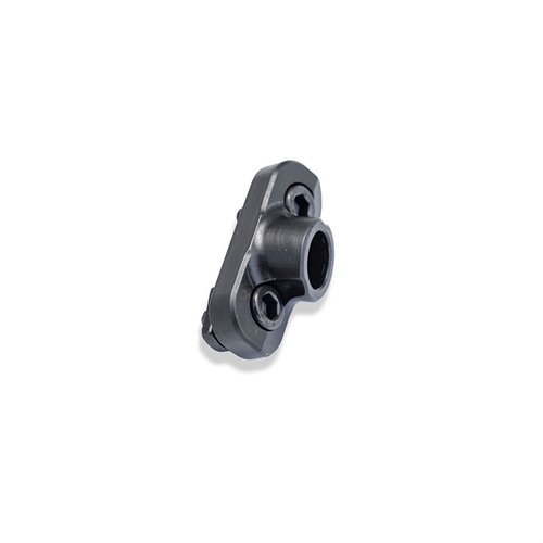 Der Angled M-LOK QD Sling Swivel Socket aus 4140 Stahl ermöglicht eine kompakte Montage unter 12-Uhr-Lasern und optimalen Einsatz der MLOK-Positionen.