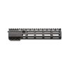 Die L89 M-LOK Rail bietet maximale Stärke, 7-seitige M-LOK Slots, integrierte Stahl QD-Sockets und einen Titan Barrel Nut für optimale Nutzung.