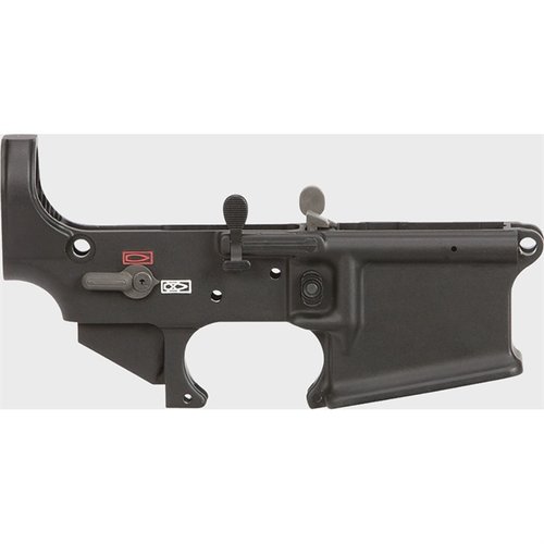 Der MARS-L Stripped Lower Receiver von LMT bietet ergonomische, beidseitige Steuerungen und eine verbesserte, flared Magazinaufnahme für optimale Handhabung.