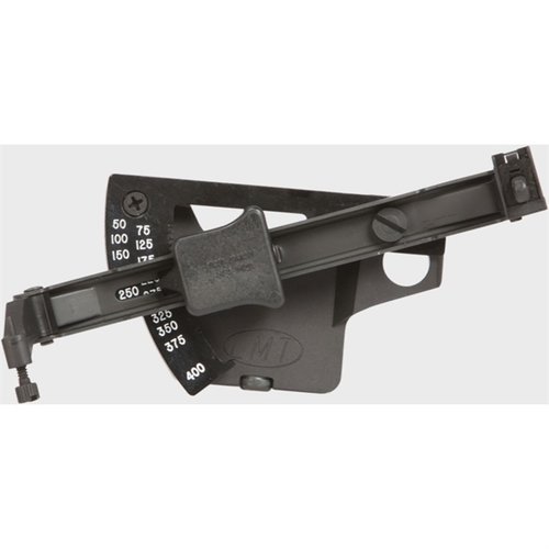 Der M203 Quadrant Sight von LMT DEFENSE bietet flexible Montagemöglichkeiten auf Rail, Tragegriff oder A2/A1 für präzises Zielen und optimale Anpassung.