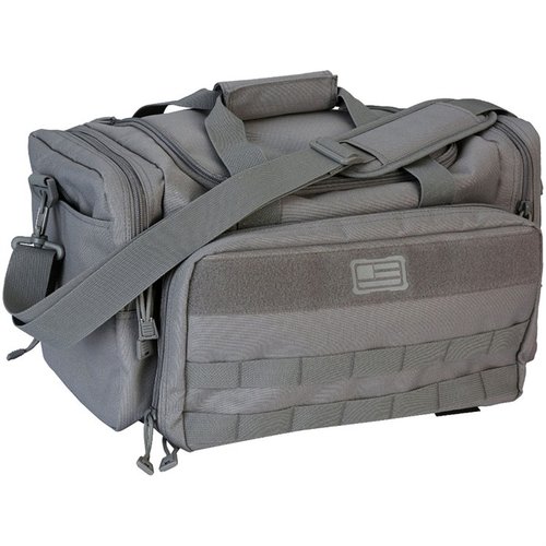 Die Tactical Basic Range Bag bietet schnellen Zugriff auf deine Ausrüstung, ist aus strapazierfähigem Polyester, hat ein großes Hauptfach und MOLLE-Webbing für optimale Organisation.