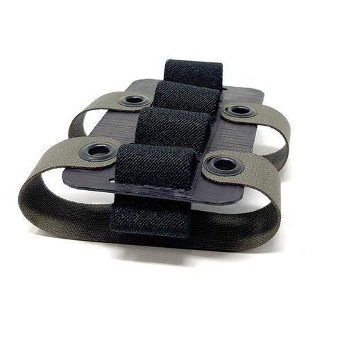 Der GBRS Group Shotgun Shell Sleeve ist leicht, bietet sicheren Halt für Deine Schrotpatronen und passt perfekt auf Deine Single Rifle Magazine Pouch.